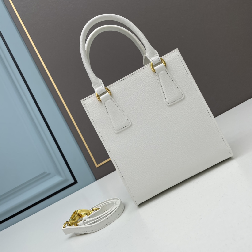 【 PRADA 公式 旗艦店】 プラダ ハンドバッグ 当日出荷 好評に付き再入荷!17*19*6CM - 画像 (4)