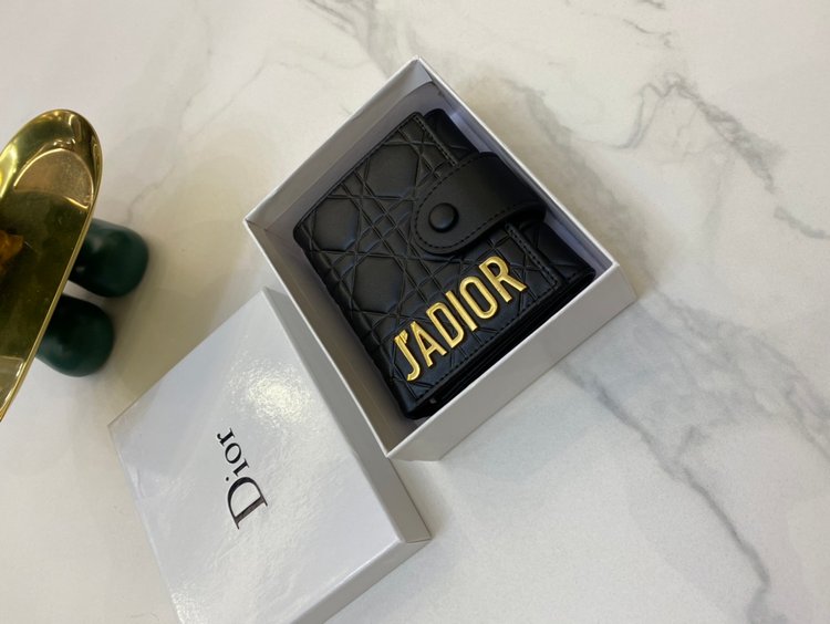 Dior (ディオール) 三つ折り財布 - 画像 (5)