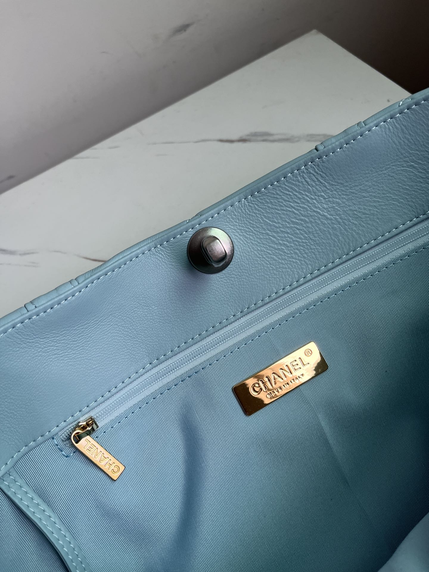 CHANEL 19 SHOPPING BAG 3360 - 画像 (4)