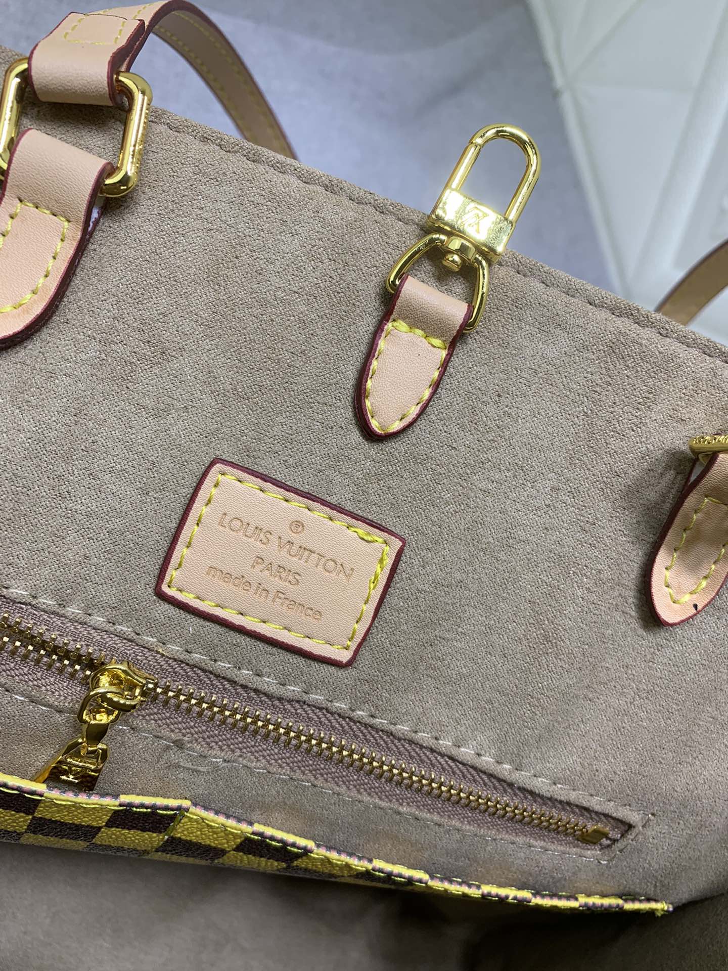 【LOUIS VUITTON】LV 新品ONTHEGO ミディアム ハンドバッグ - 画像 (7)