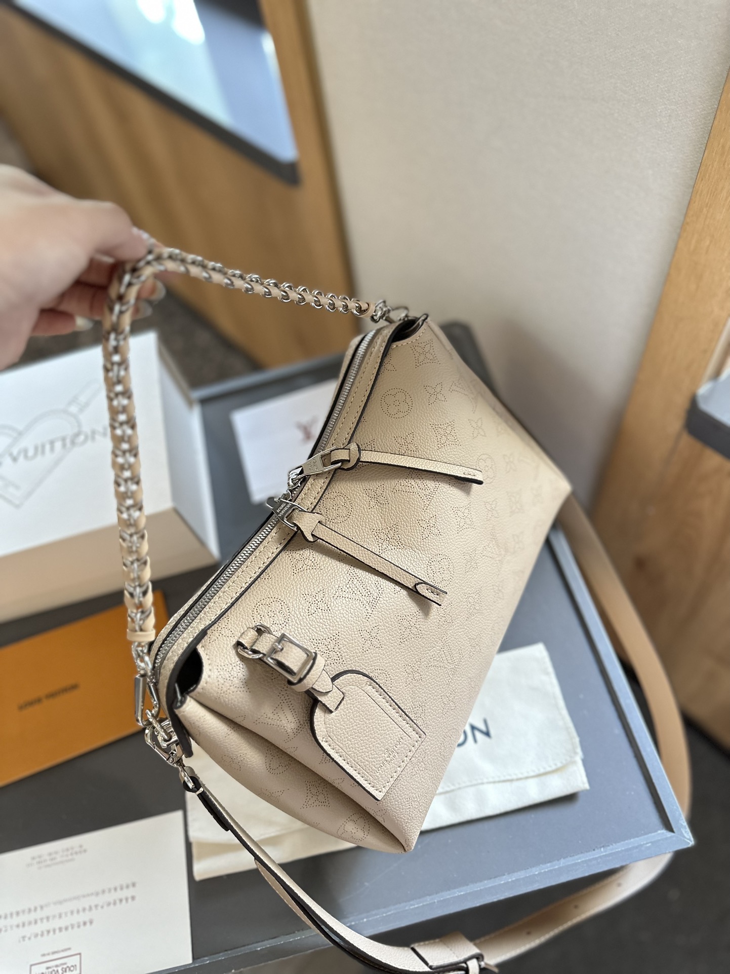 Louis Vuitton◇Lv ベラ トートバッグ - 画像 (13)