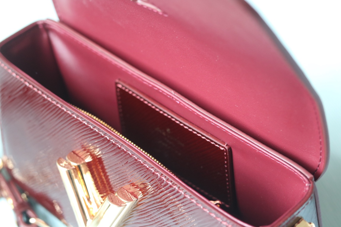 Louis Vuitton 多用途な ショルダーバッグ【ツイスト WEST】人気 M50397 M24566 M24548 M24549 - 画像 (21)