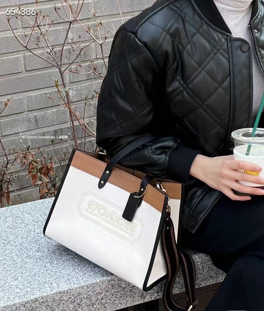 Coach コーチ メッセンジャーバッグ 30*22cm