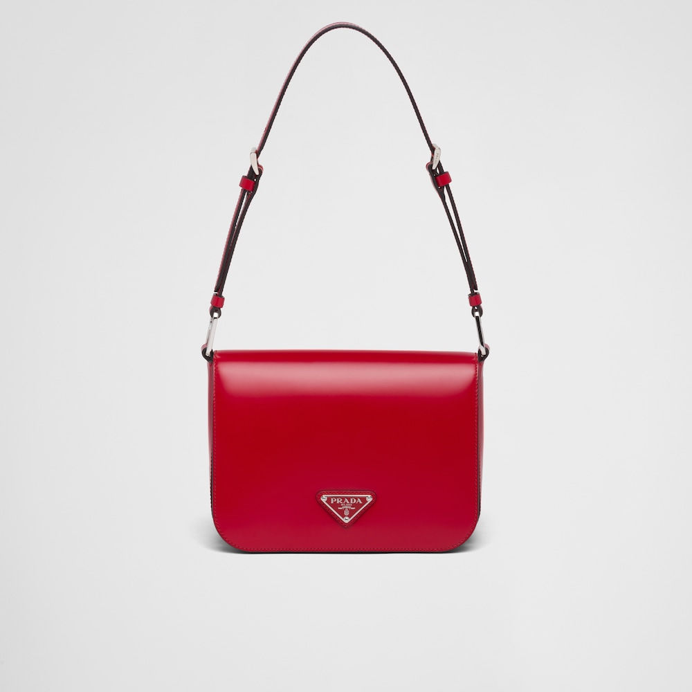 大人気!雑誌「VIVI」に掲載!藤田ニコルの愛用ブランドの新作バッグが掲載されたブラックレザーショルダーバッグ 大人の女性へ - 画像 (11)