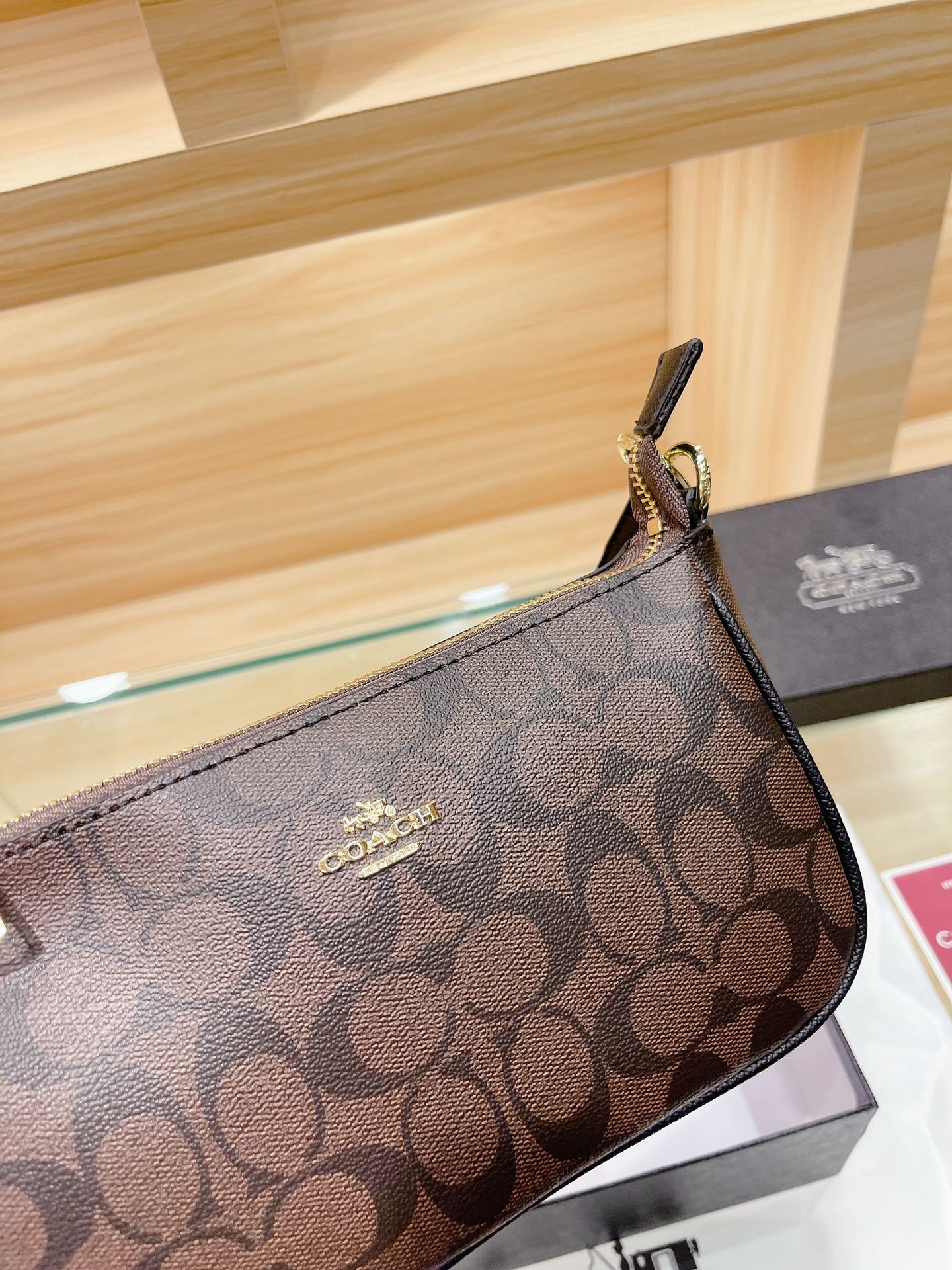 Coach コーチ メッセンジャーバッグ 22.12.5cm - 画像 (7)