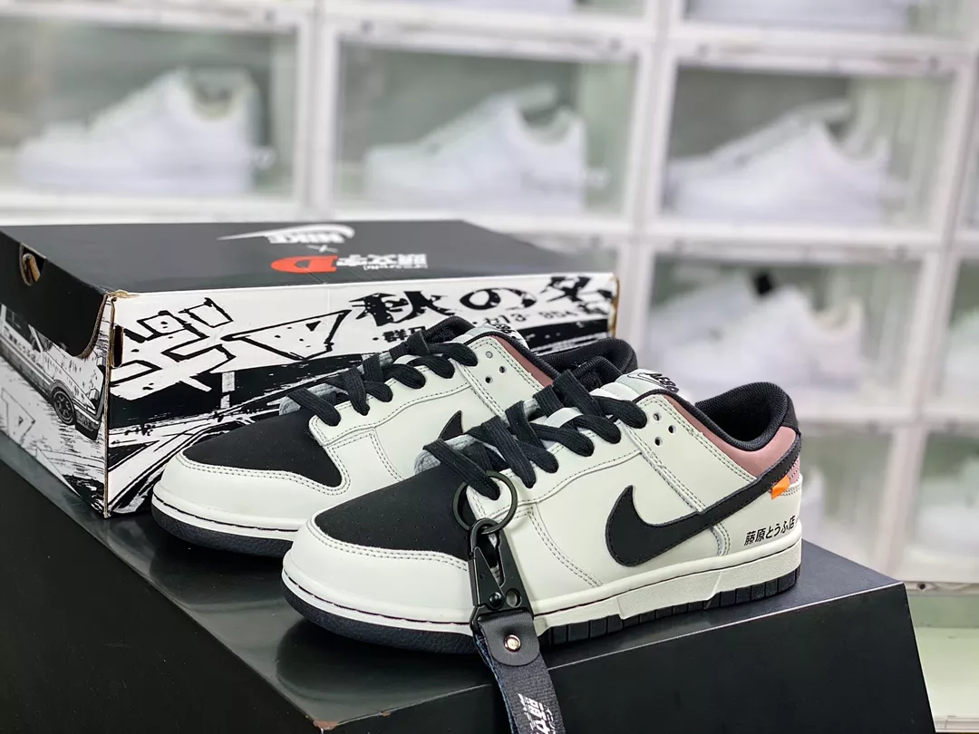 ★NIKE★送関込★激レア確定!世界が欲しがるプレミアムな逸足♪ 【今年の新商品】【新商品発売】頭文字D×NIKE Low Dunks - 画像 (4)