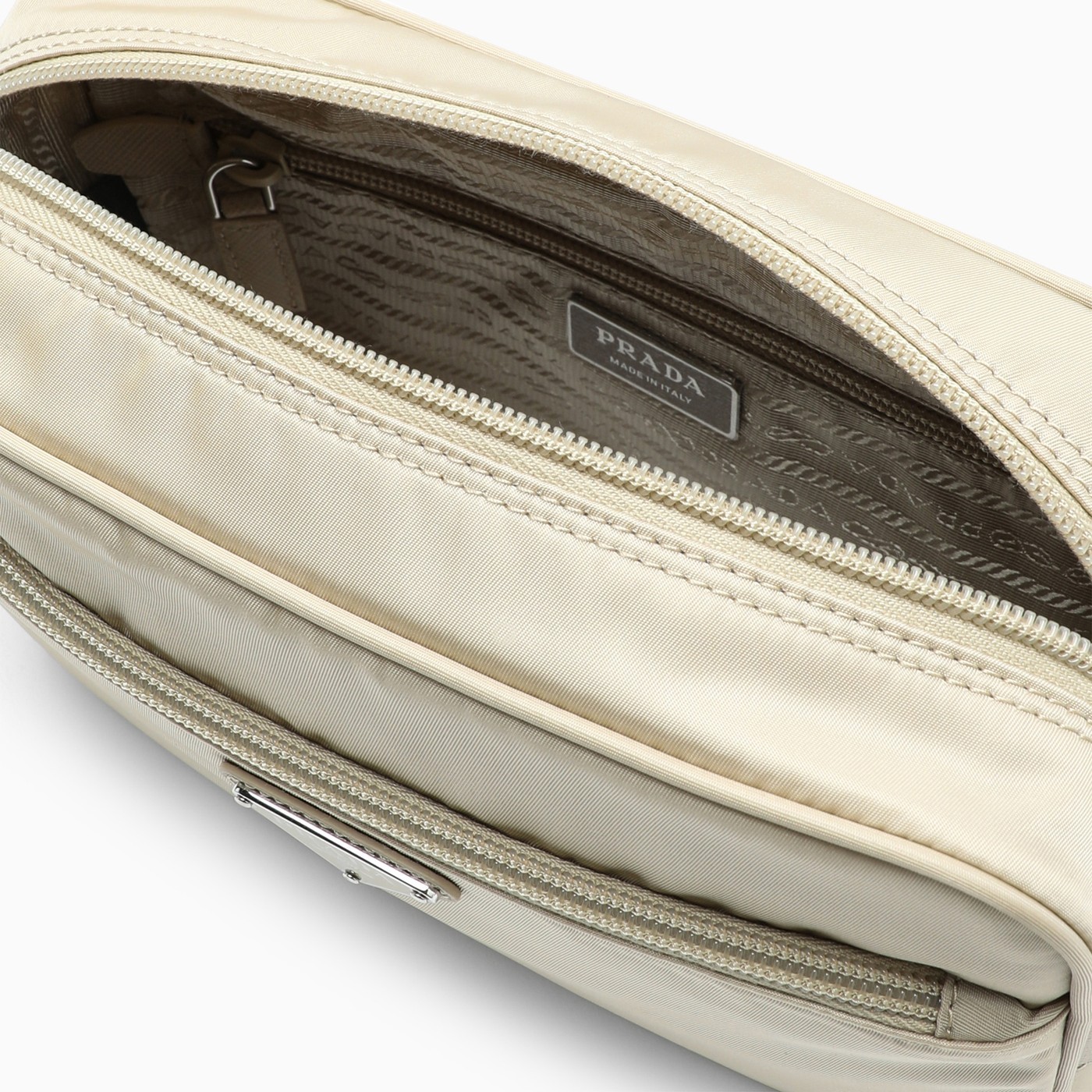 PRADA プラダ RE NYLON ロゴ ミニポーチ付き クロスボディバッグ - 画像 (5)