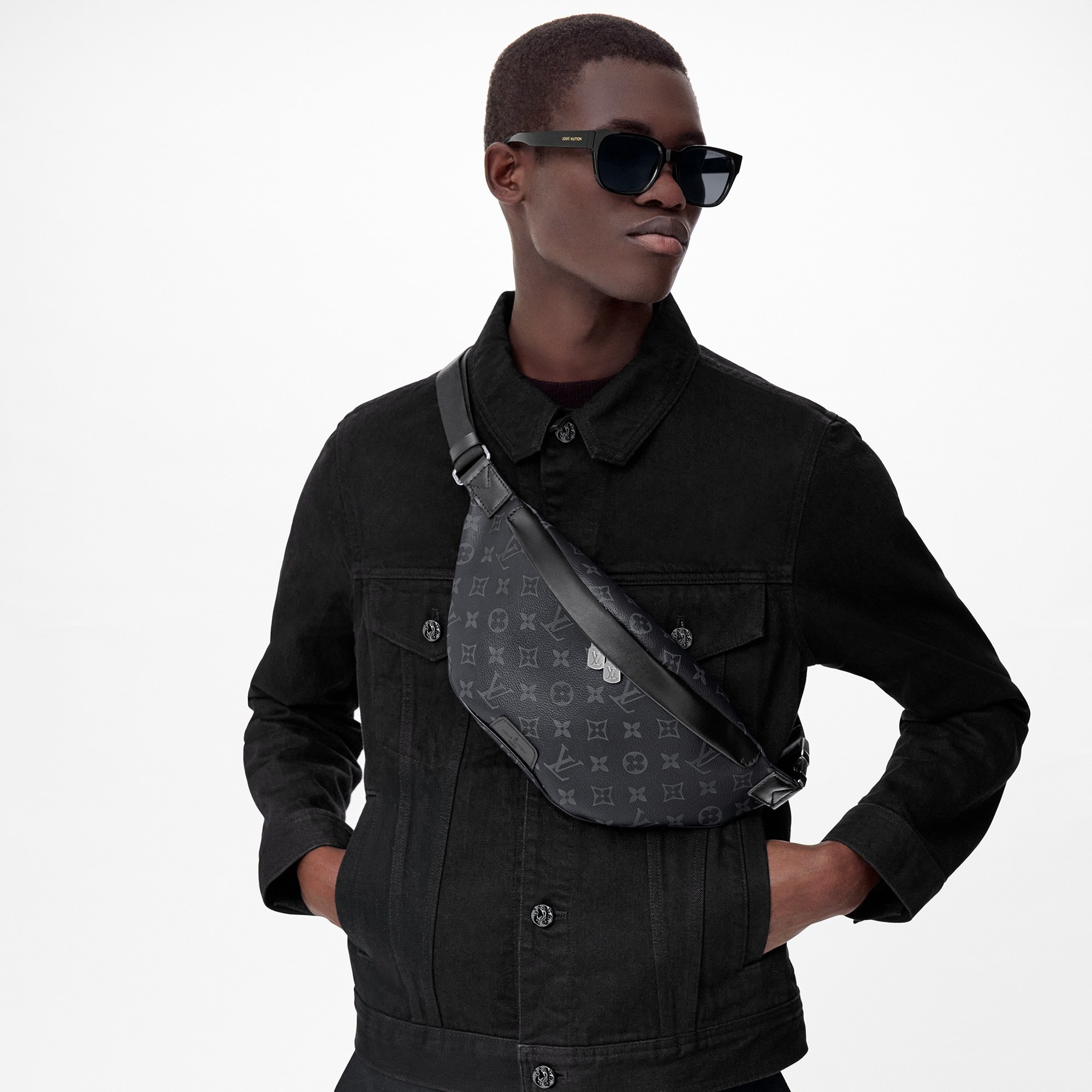 休日コーデに♪ ルイヴィトン ディスカバリーバムバッグ PM - 画像 (7)