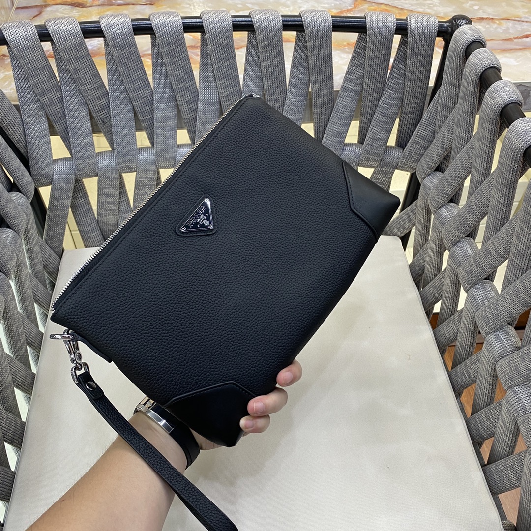 【PRADA 公式旗艦店】プラダ クラッチバッグ当日出荷 好評に付き再入荷!19*29*3CM - 画像 (9)