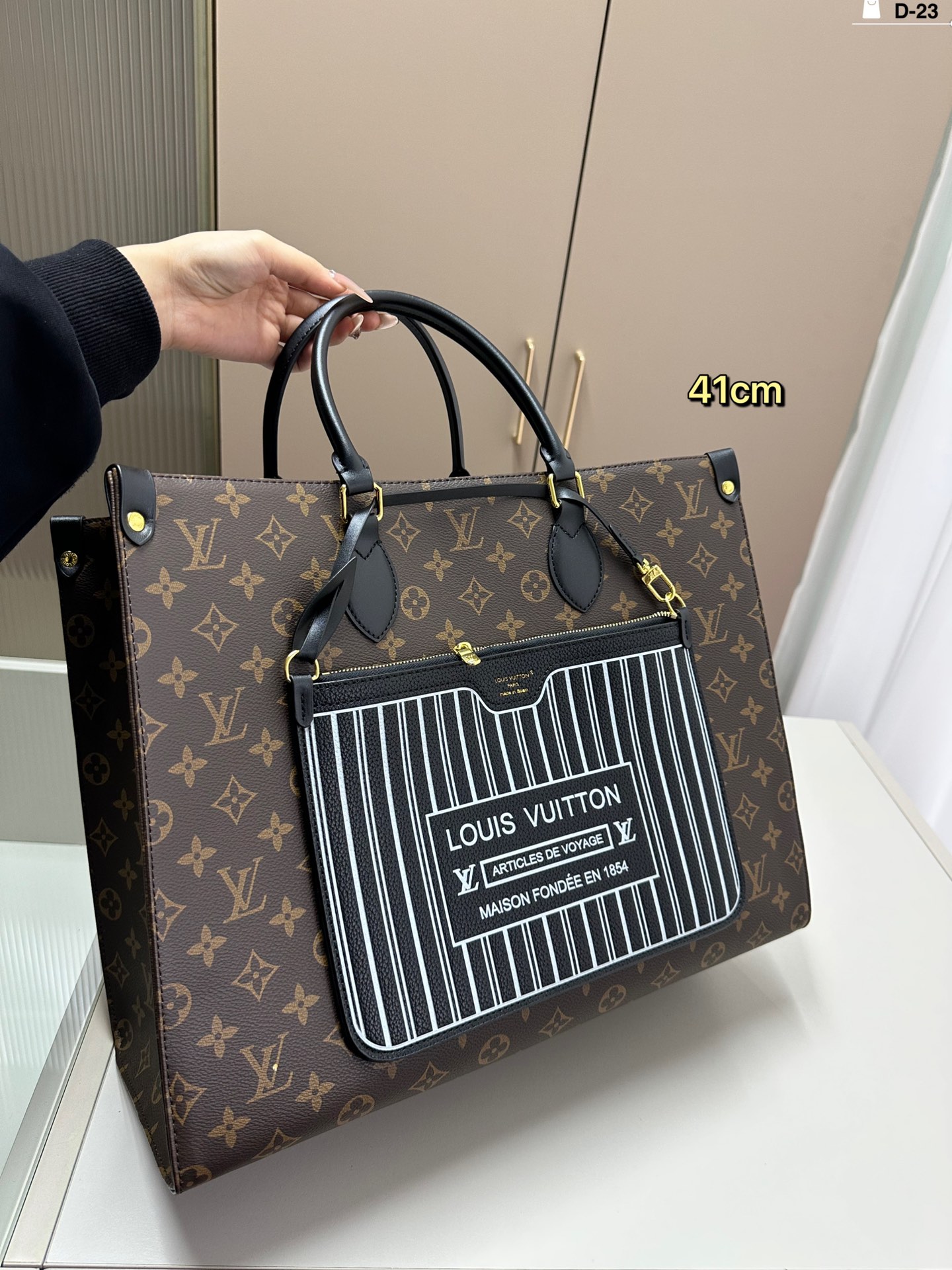 Louis Vuitton(ルイヴィトン) コストパフォーマンスの王様 onthego マミーバッグ 新モデル発売 - 画像 (11)