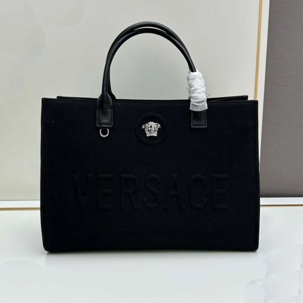 Versace 新作デニムトートバッグ