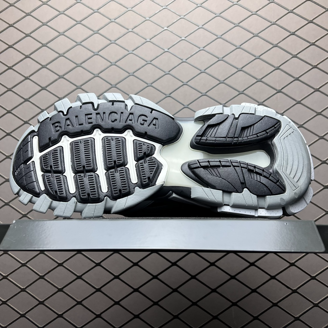 Balenciaga Track.2 Trainer Grey Black(568614W2GN31285) - 画像 (8)