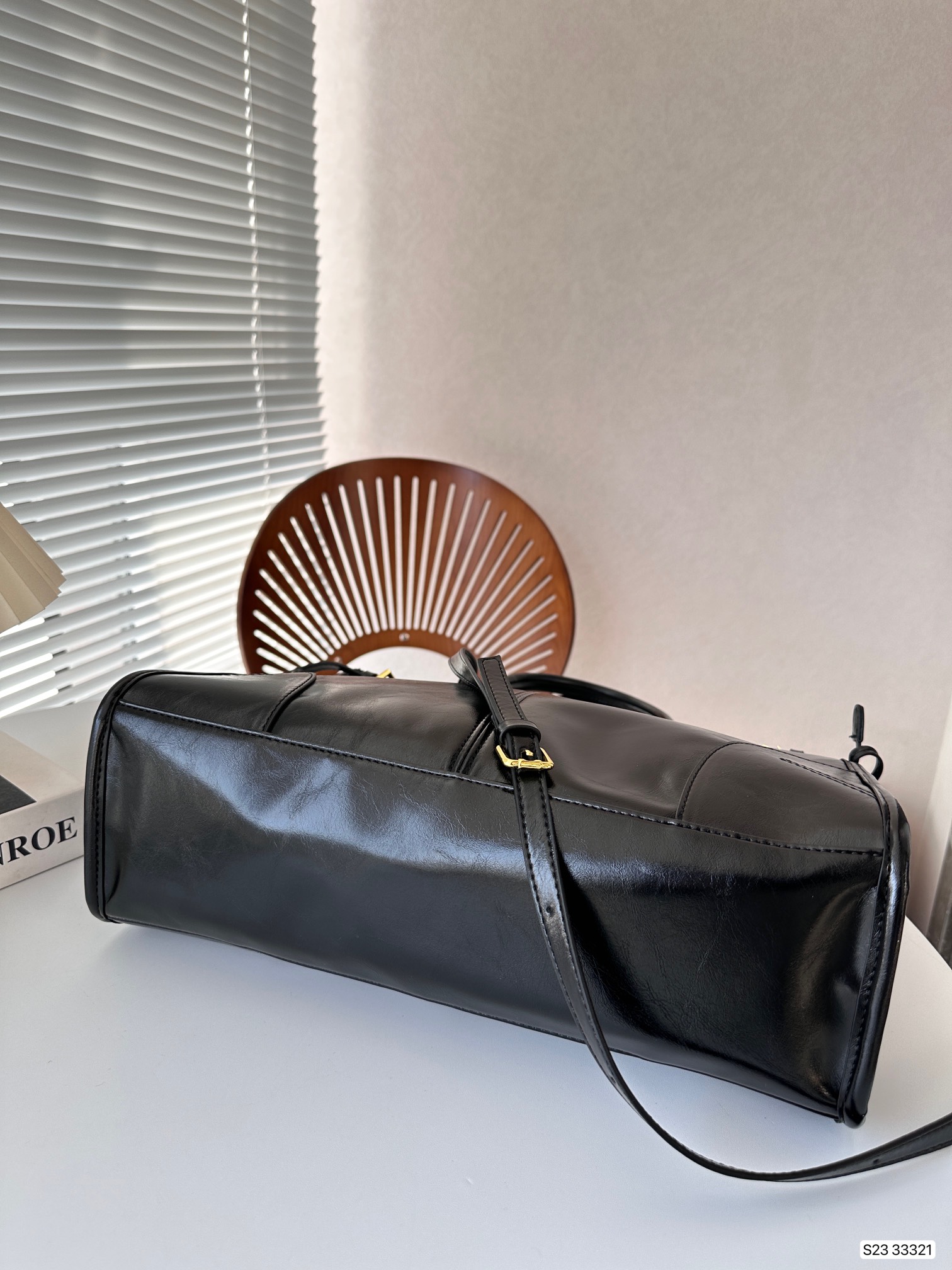 【PRADA 公式旗艦店】 プラダ 斜めがけバッグ当日出荷 好評に付き再入荷38*30CM - 画像 (9)