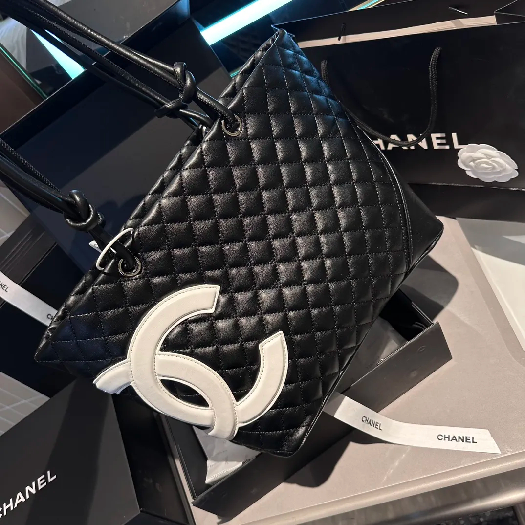 【トレンドのバイカラー♪】CHANEL シャネル ショルダーバッグ - 画像 (8)