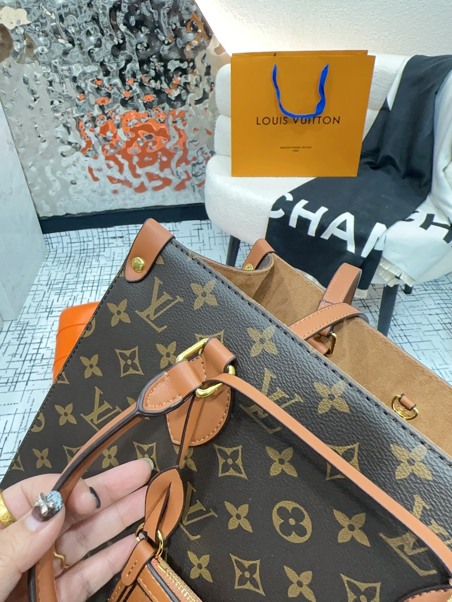 Louis Vuitton(ルイヴィトン) コストパフォーマンスの王様 onthego マミーバッグ 新モデル発売 - 画像 (39)