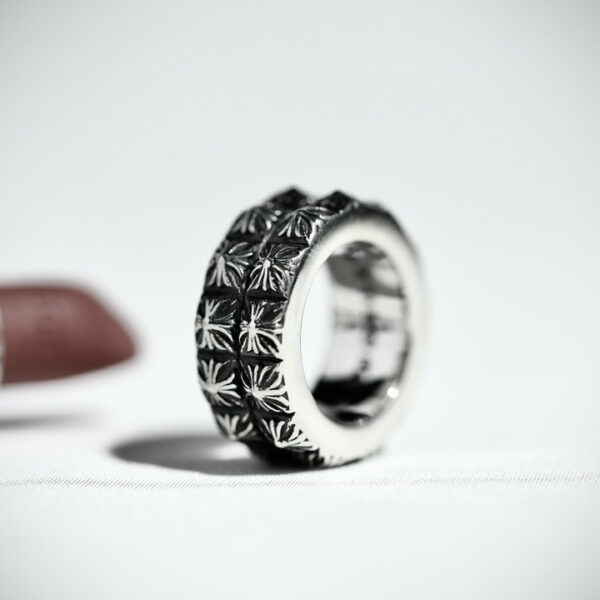 【Chrome Hearts】 男性と女性のためのクロエハートファッションパーソナリティリング