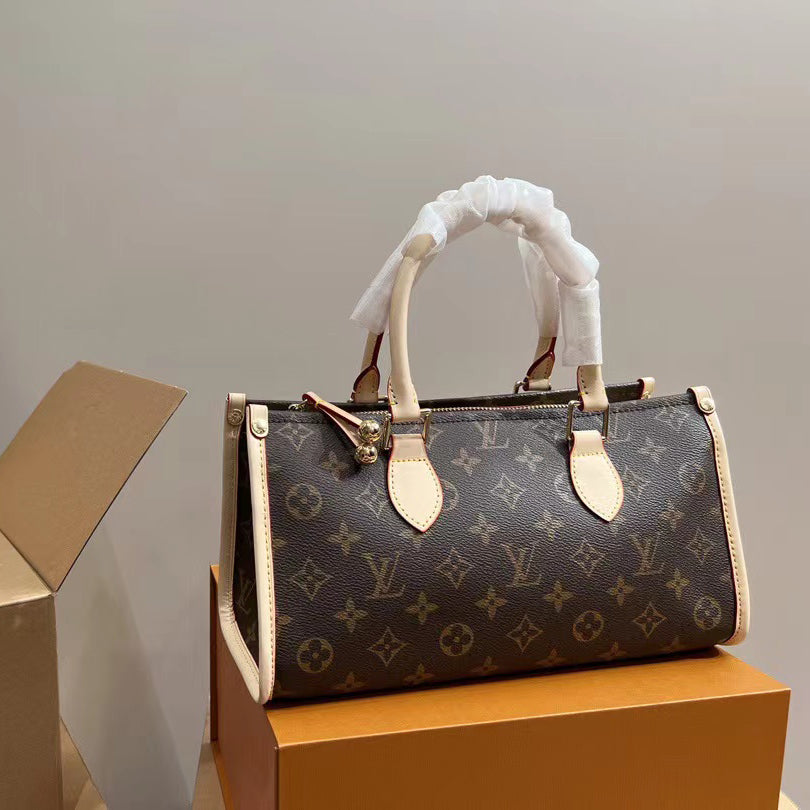 L&v Popincourt Haut ゴールデンボール 三角バッグ - 画像 (3)