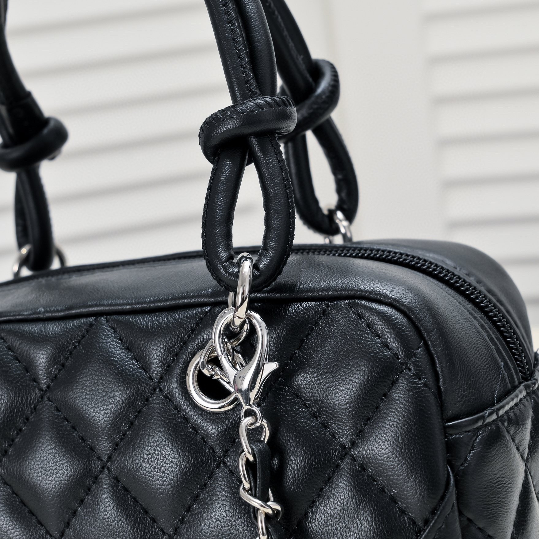 CHANEL A9117 SMALL bowling bag - 画像 (8)