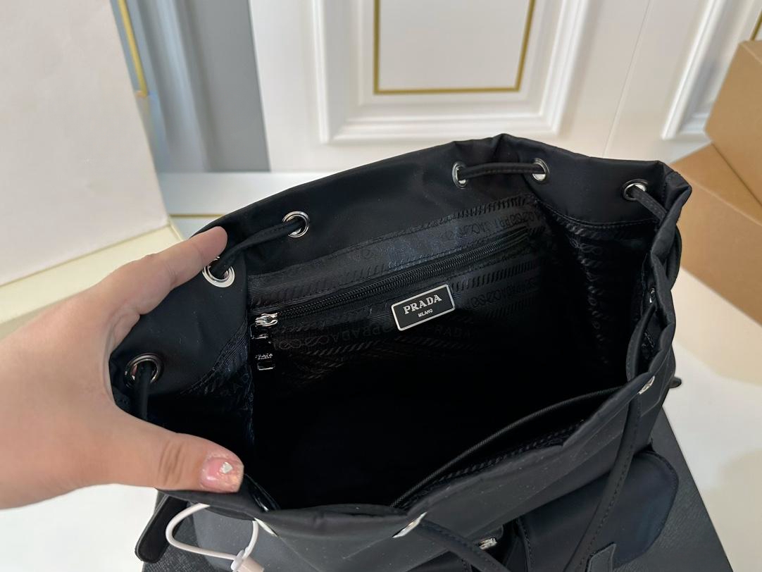 【PRADA 公式 旗艦店】プラダ リュックサック当日出荷 好評に付き再入荷!30*33CM 240719 - 画像 (9)