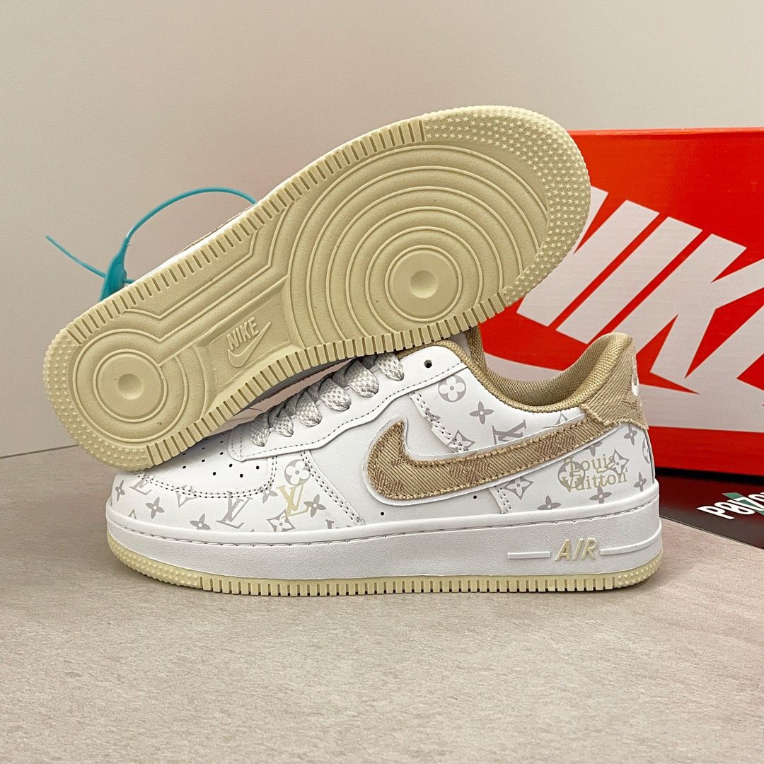 【正規品保証、公式と同じデザイン】NIKE 新作限定販売♪最新 gucci&The North Face SB LOW【海外ブランド直営店】 - 画像 (10)