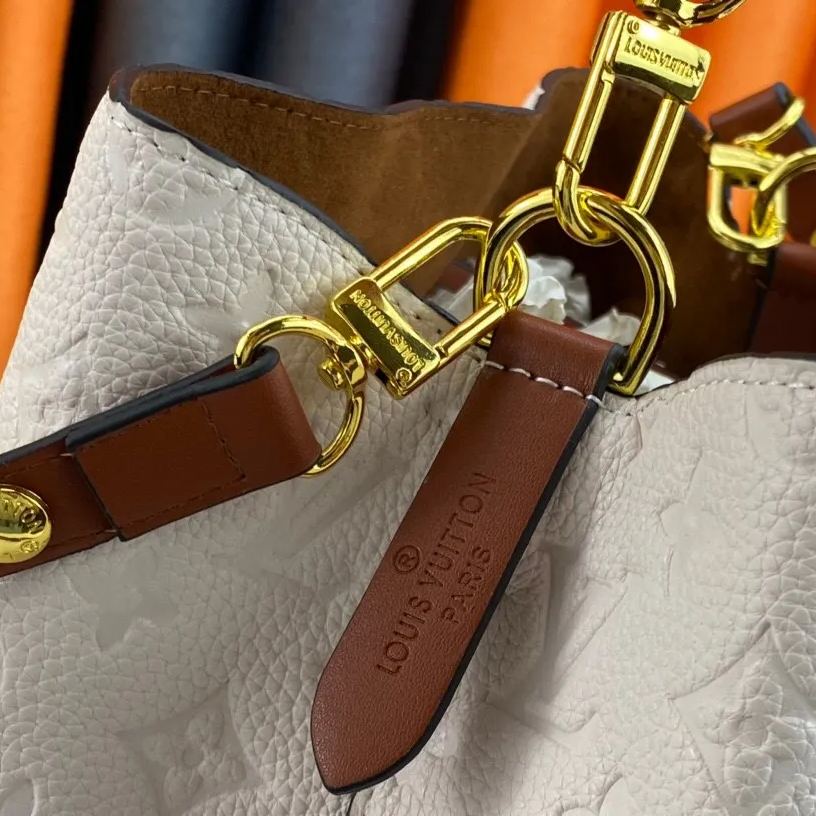 Louis Vuitton お洒落な【ネオノエバッグ MM】レザー 多用途 M45256 M45306 M44022 - 画像 (24)