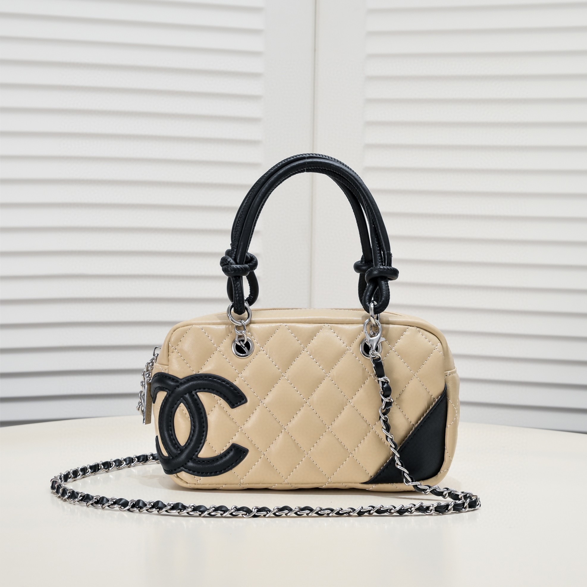 CHANEL A9117 SMALL bowling bag - 画像 (10)
