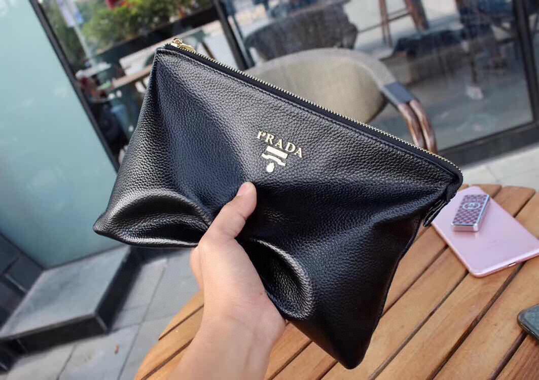 【PRADA 公式 旗艦店】プラダ クラッチバッグ当日出荷 好評に付き再入荷!28*18.5*3CM - 画像 (6)