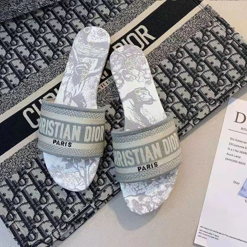 DIOR 人気サンダル - 画像 (2)