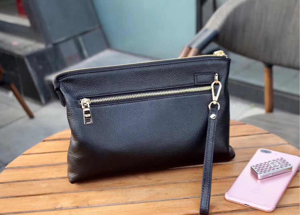 【PRADA 公式 旗艦店】プラダ クラッチバッグ当日出荷 好評に付き再入荷!28*18.5*3CM - 画像 (2)
