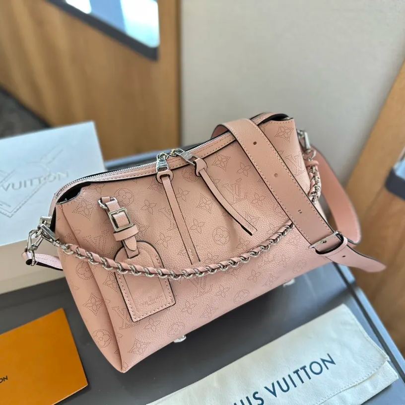 Louis Vuitton◇Lv ベラ トートバッグ - 画像 (4)