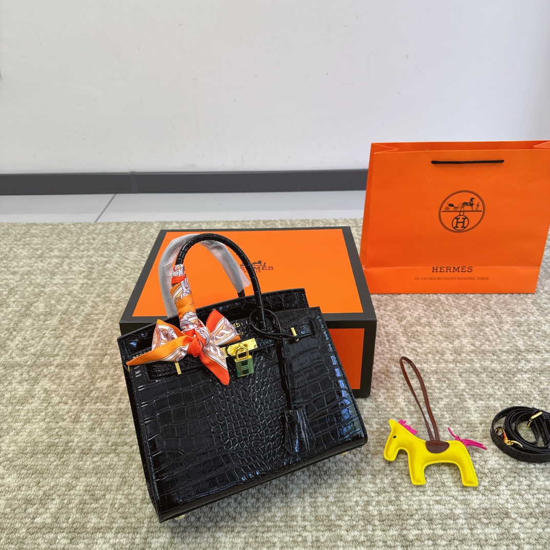 HERMES 高級ワニ革模様 プラチナバッグ - 画像 (7)