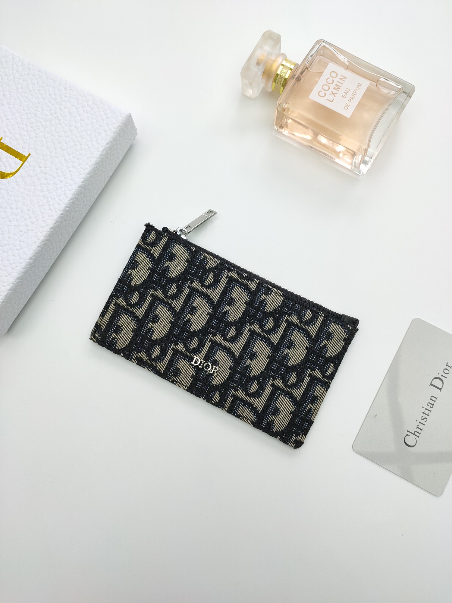 【DIOR 公式旗艦店】ディオール 財布 当日出荷 好評に付き再入荷!13.2*7.5CM - 画像 (3)