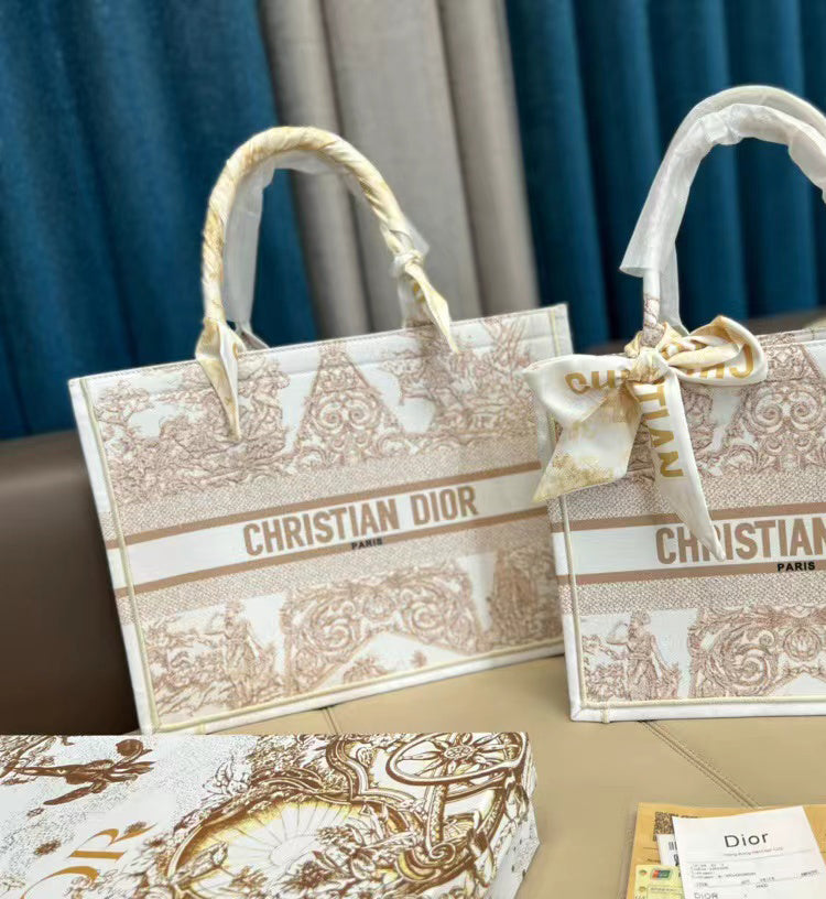 Dior#新作 プラチナ刺繍SS22 D BOOK TOTE バッグ【送料無料】 - 画像 (2)