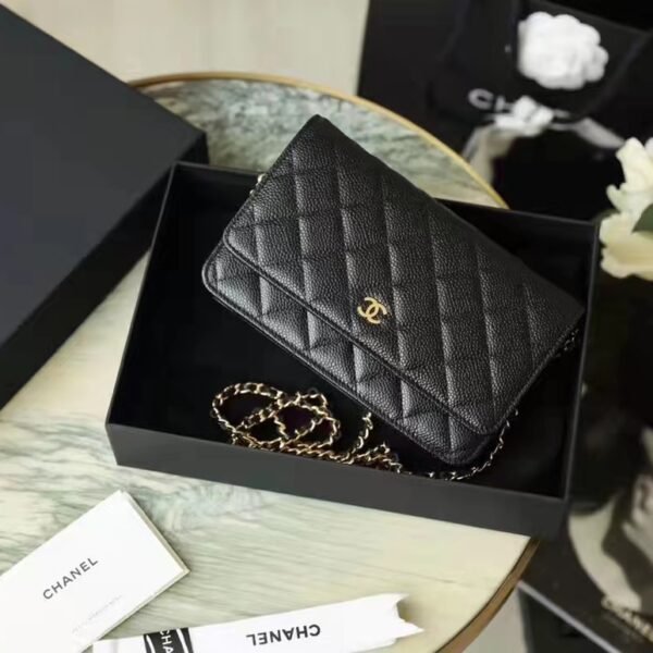 CHANEL WALLET ON CHAIN A33814
