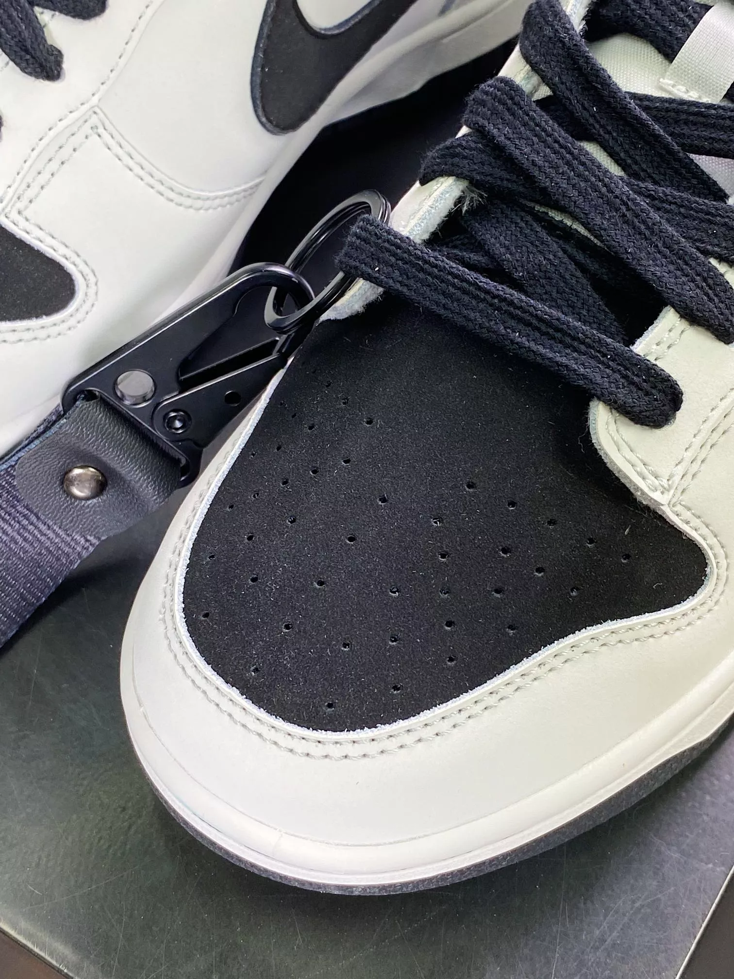 ★NIKE★送関込★激レア確定!世界が欲しがるプレミアムな逸足♪ 【今年の新商品】【新商品発売】頭文字D×NIKE Low Dunks - 画像 (9)