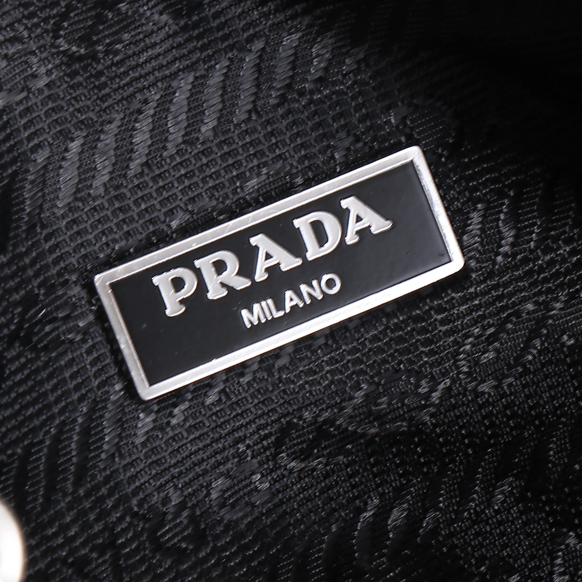 【PRADA 公式旗艦店】プラダ 斜めがけバッグ 当日出荷 好評に付き再入荷!22*16*6CM - 画像 (7)
