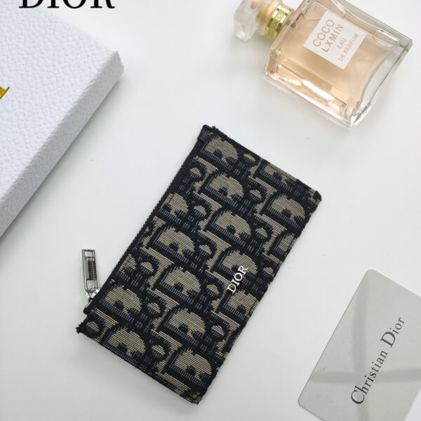 【DIOR 公式旗艦店】ディオール 財布 当日出荷 好評に付き再入荷！13.2*7.5CM