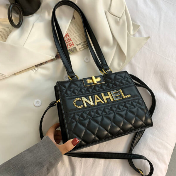 👜レターワンショルダーバッグ、ファッショナブルな大容量テクスチャードメッセンジャーバッグ👜【送料無料】