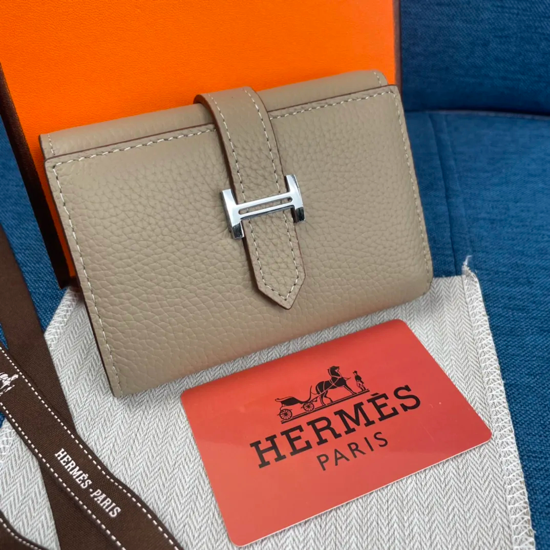 HERMÈS 三つ折り財布 8カラー 10X12CM - 画像 (7)