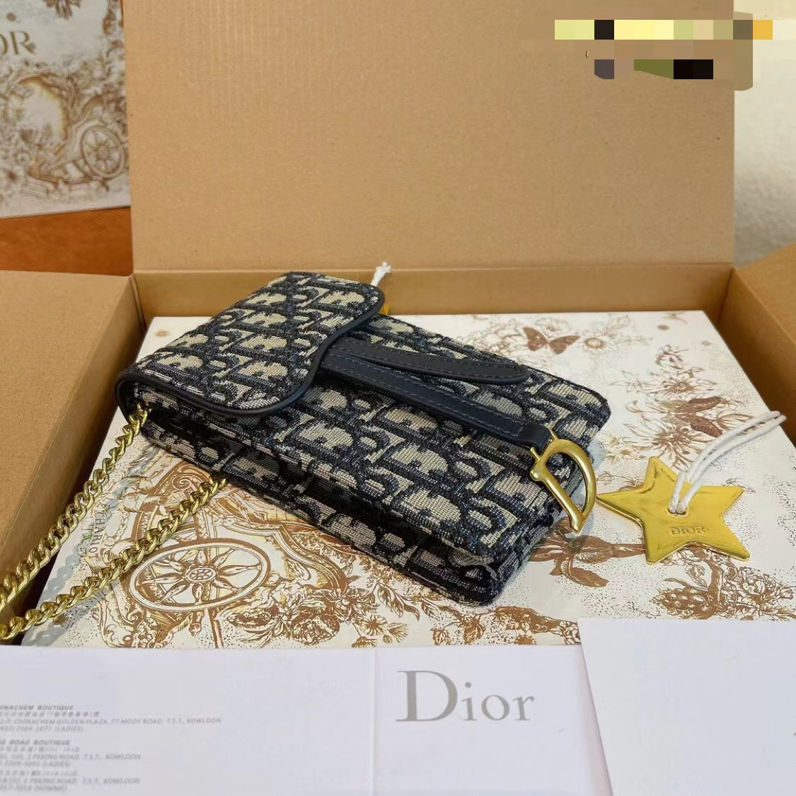 🔥2 個購入すると、最低価格の 1 個が無料になります🔥📱Dior限定版の小さくて絶妙な携帯電話バッグ👝【50%割引+送料無料】