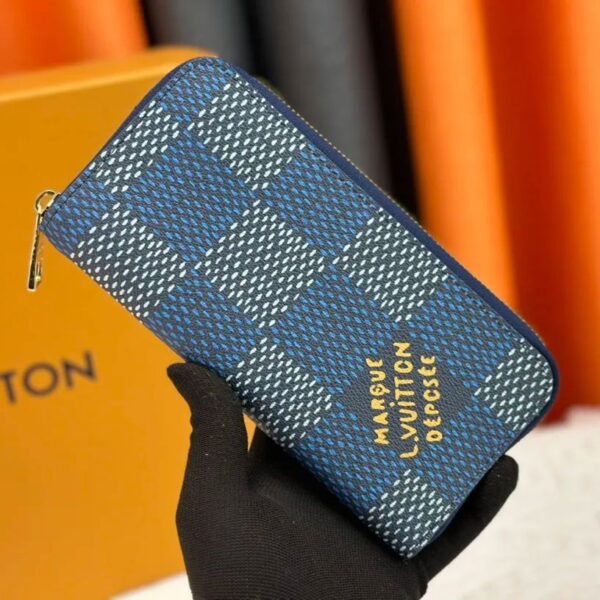 LOUIS VUITTON ダミエのチェック柄をベースにしたメゾンオリジナル柄 N40675