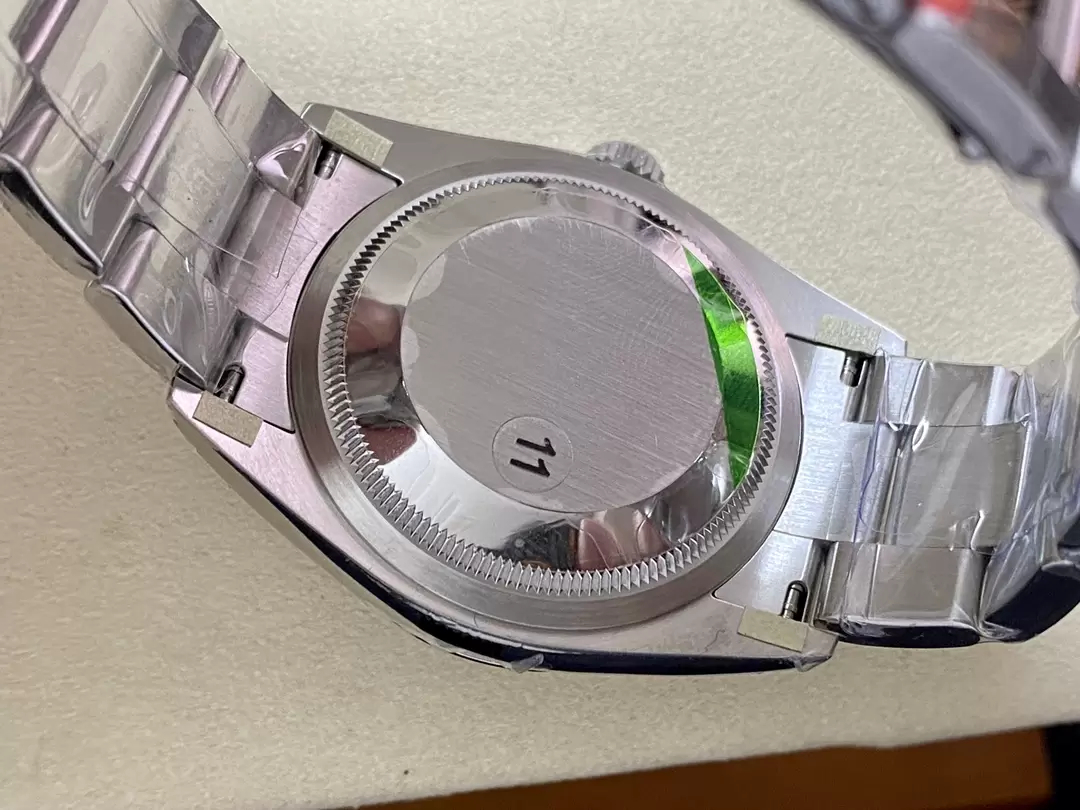 ロレックス デイトジャスト36 126200 - 画像 (8)