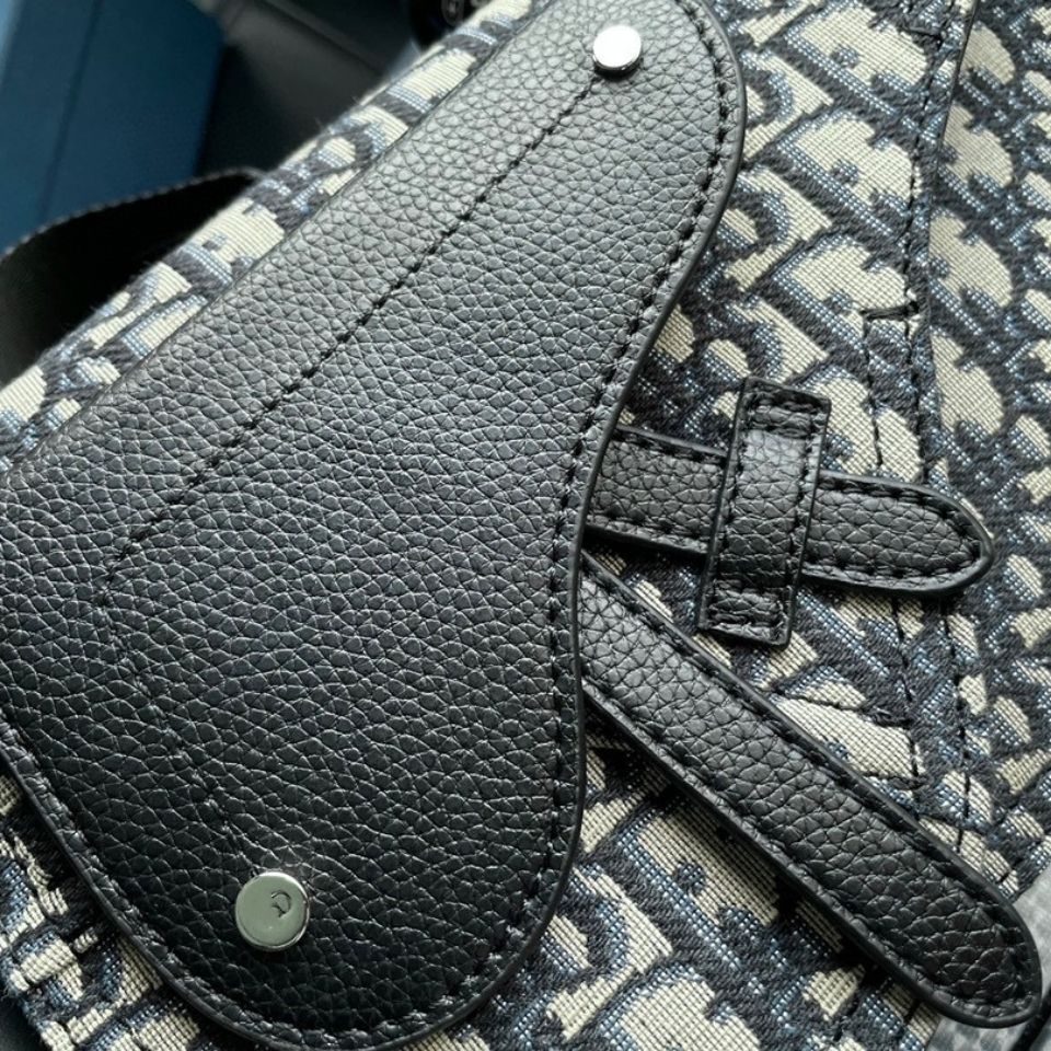 Dior SADDLE メッセンジャーバッグ - 画像 (4)