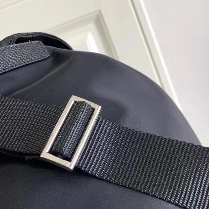 【PRADA 公式旗艦店】プラダ リュックサック当日出荷 好評に付き再入荷!32*30*15CM - 画像 (9)