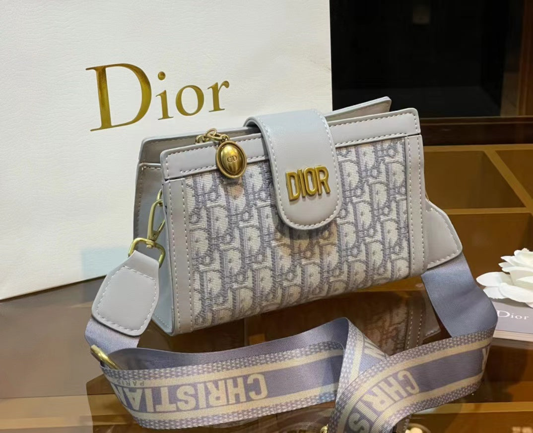 DIOR#新作Dio 高品質のトレンディなバックパックと財布 クロスボディバッグ - 画像 (6)