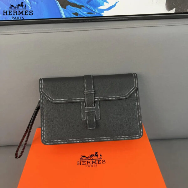 【HERMES 公式旗艦店】エルメス クラッチバッグ 当日出荷 好評に付き再入荷!26*17CM