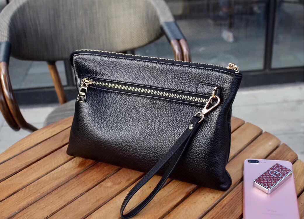 【PRADA 公式 旗艦店】プラダ クラッチバッグ当日出荷 好評に付き再入荷!28*18.5*3CM - 画像 (5)