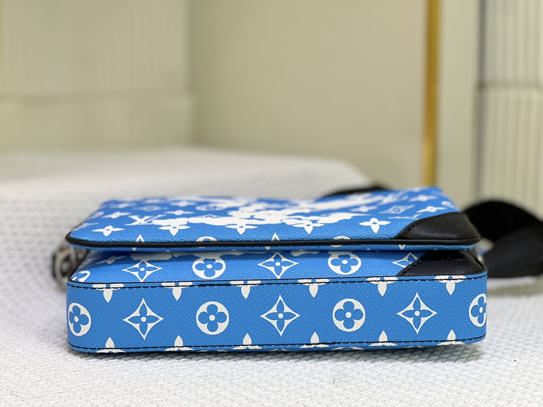 ★LOUIS VUITTON★青い空と白い雲の新しいトリオ メッセンジャー バッグ M58041 - 画像 (5)